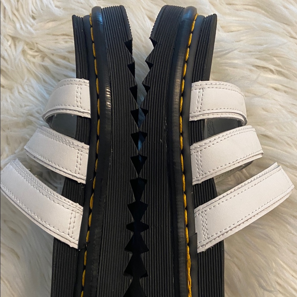 Dr. Martens Black and White Sandals size 7 BNWOT see all photos - Picture 9 of 12